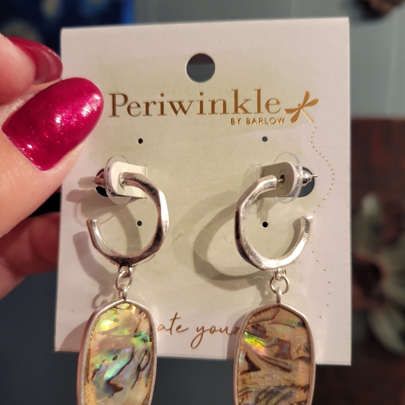 🛒🛍️💥New with tags periwinkle dangle post earrings abalone and silver hoops - Picture 3 of 4